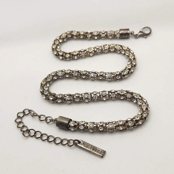 JOE FRESH WOMENS SILVER NECKLACE WITH DIAMONDS - Picture 3 of 5